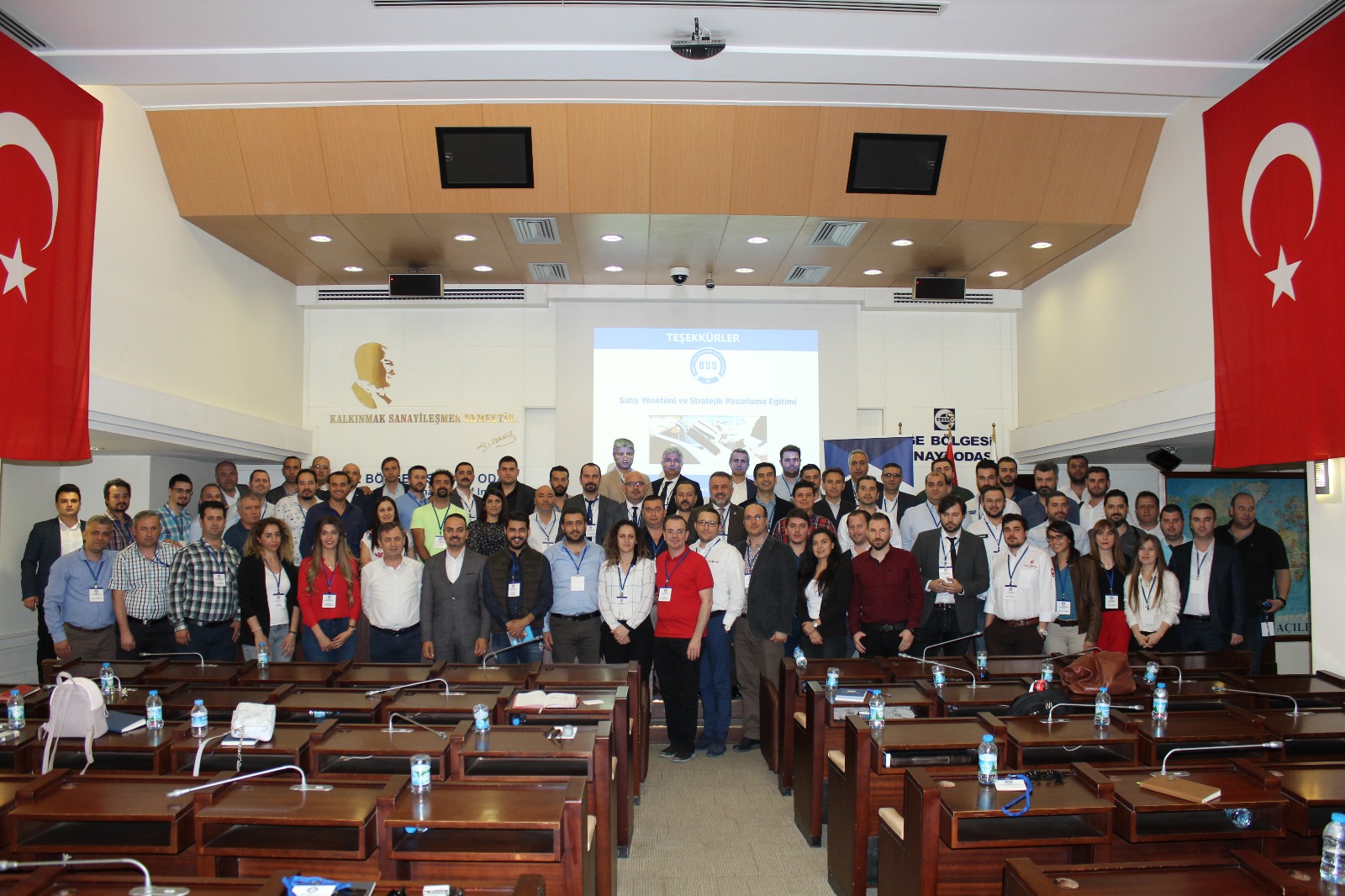 OSS, İzmir'li Üyeleriyle II.Satış Pazarlama  Eğitimi'nde Buluştu 